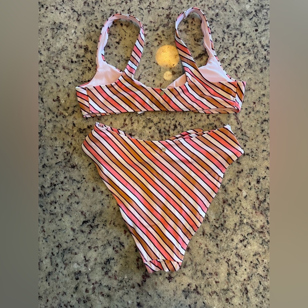 Women’s VS high waist cheeky, striped swimsuit, size medium - Picture 4 of 4